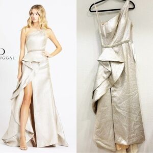 Size 0 Mac‎ Duggal Champagne Gold One Shoulder Metallic Ruffled Gown Prom Dress